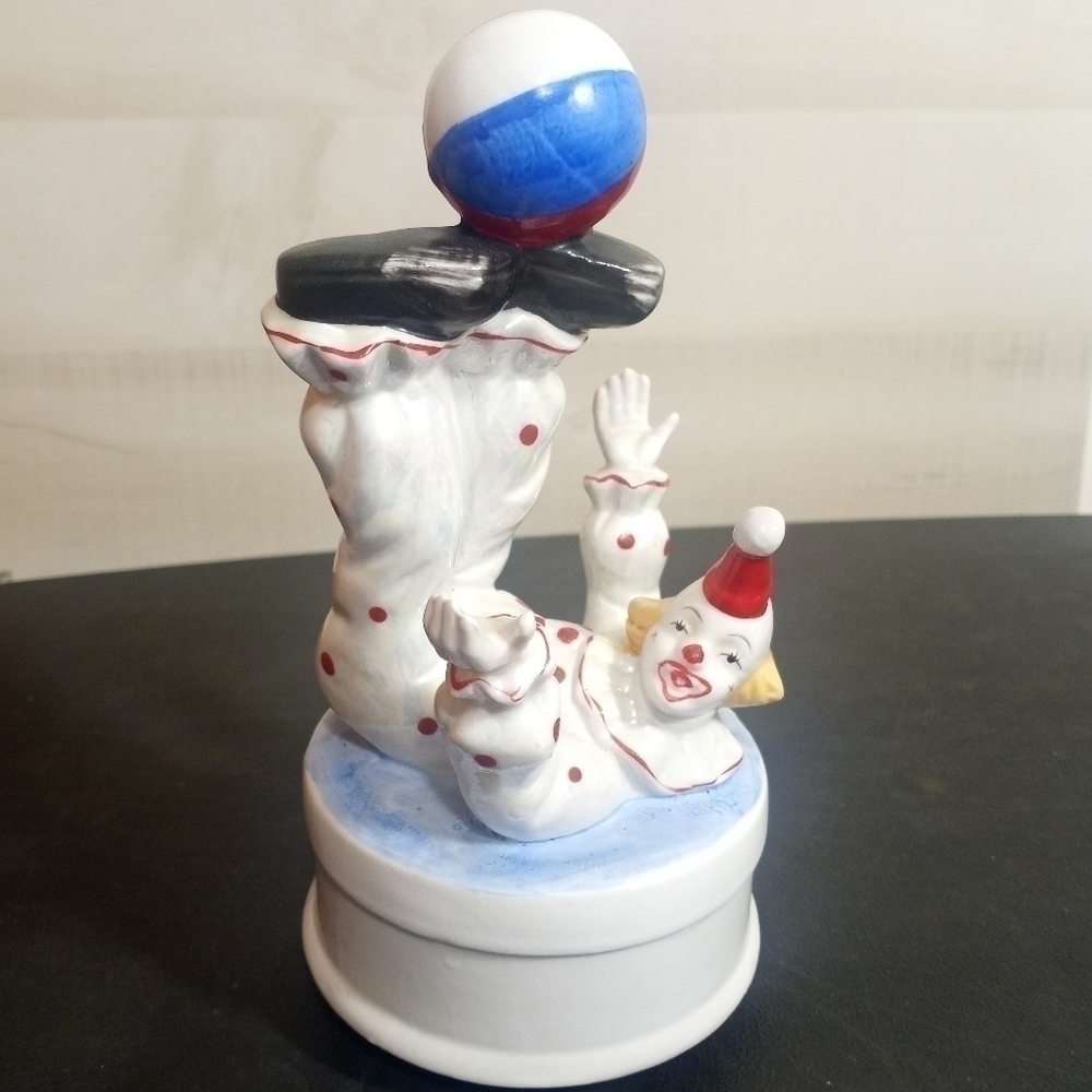 Vintage Handpainted Clown Music Box